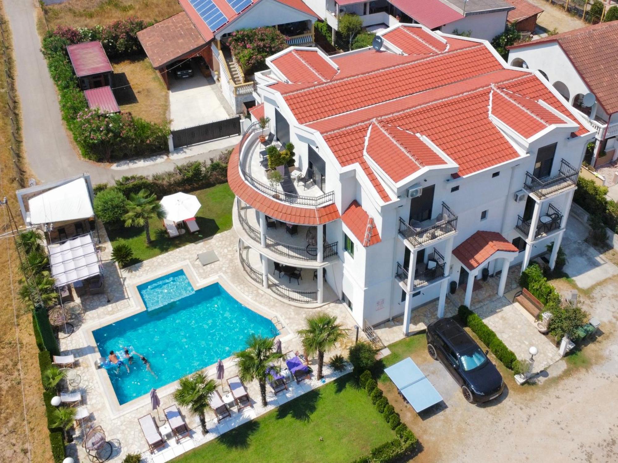 Apartments Lj Ulcinj Exterior photo