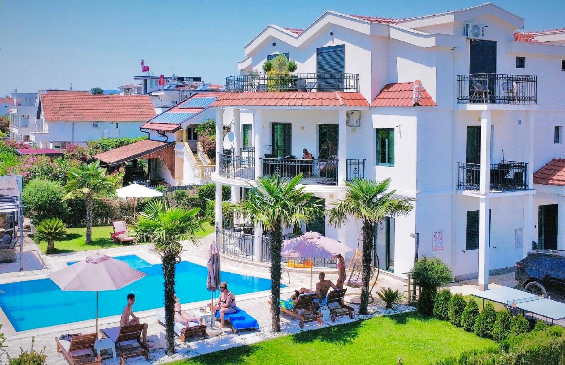 Apartments Lj Ulcinj Exterior photo